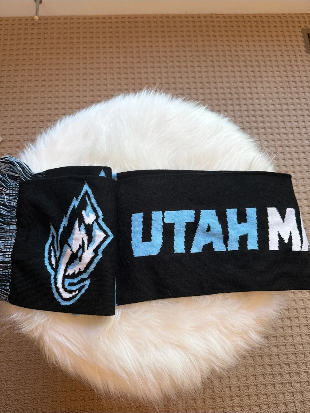 Utah Manmoth scarf